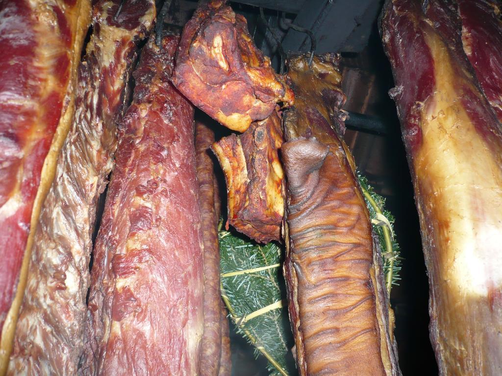 バマ Casa Bunicii Din Bucovinaヴィラ 部屋 写真