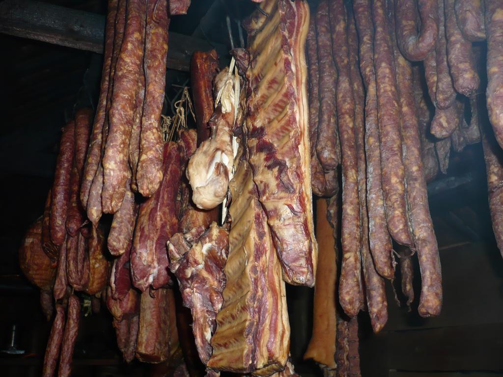 バマ Casa Bunicii Din Bucovinaヴィラ 部屋 写真